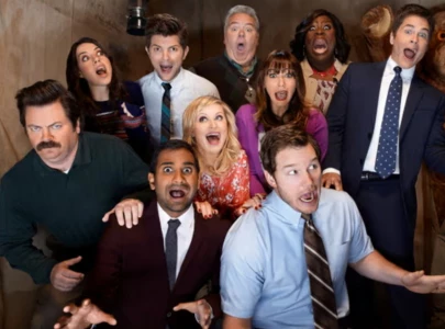 rashida jones recalls parks and recreation cast constantly facing cancellation threats from nbc