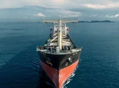 pakistan bans indian ships in retaliation for new delhi s port sanctions