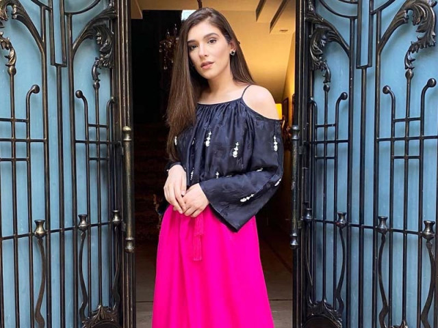 style 101 sadia tariq style 101 sadia tariq