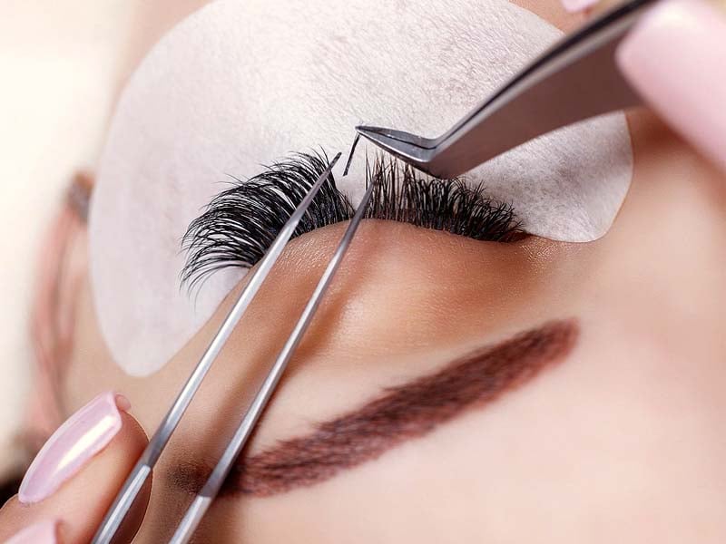 Your Guide to Eyelash Extensions