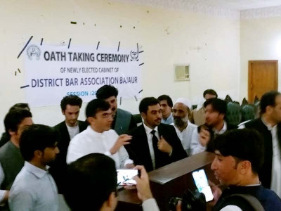 watch ptm leader mohsin dawar heckled manhandled on stage in bajaur watch ptm leader mohsin dawar heckled manhandled on stage in bajaur