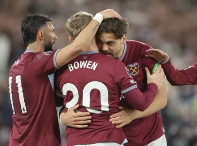 west ham sink wolves