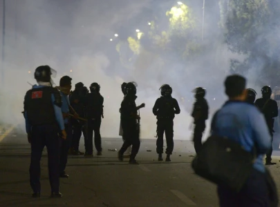 police constable dies from injuries sustained in clashes with pti supporters police constable dies from injuries sustained in clashes with pti supporters