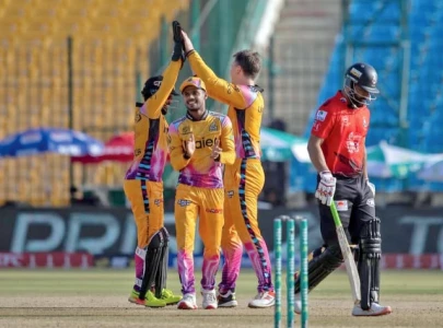 zalmi thrash qalandars in hbl psl