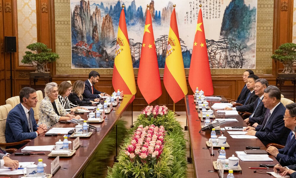 spanish prime minister pedro sanchez and chinese president xi jinping meet at the diaoyutai state guesthouse in beijing on september 9 2024 photo afp