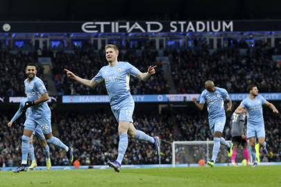 man city extend lead to 8 points as chelsea stumble man city extend lead to 8 points as chelsea stumble
