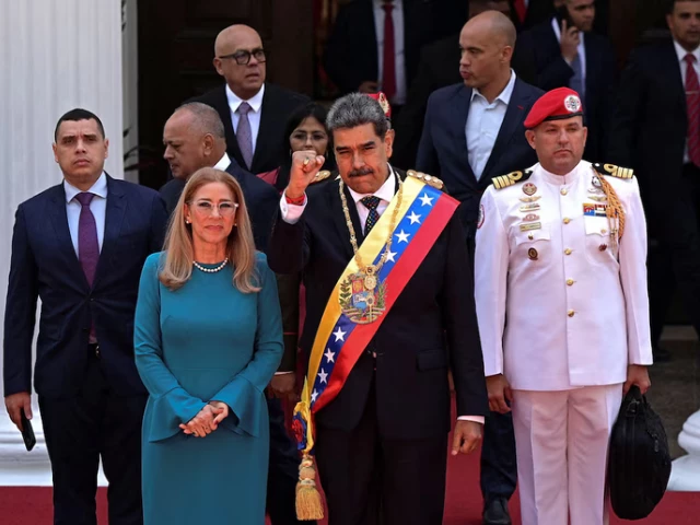 venezuela s maduro sworn in for new term amid opposition protests venezuela s maduro sworn in for new term amid opposition protests
