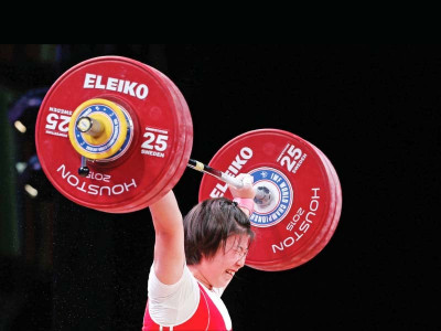 weightlifting wonder rim plays through pain to finish second weightlifting wonder rim plays through pain to finish second