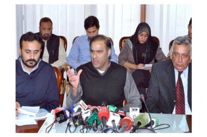 industries face no power outages claims minister industries face no power outages claims minister