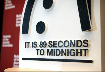 doomsday clock 2026 why the world is closer to midnight than ever
