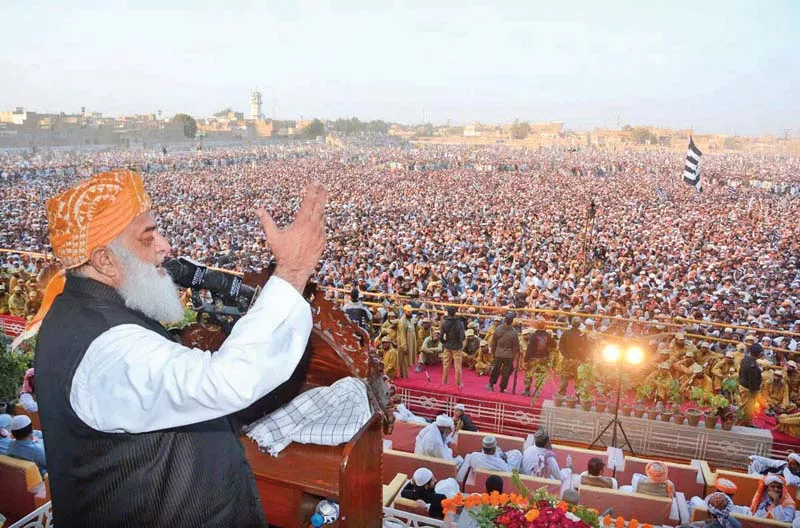 jui f chief maulana fazlur rehman addresses a rally in larkana photo app jui f chief maulana fazlur rehman addresses a rally in larkana photo app
