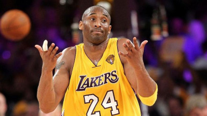 kobe bryant announces retirement