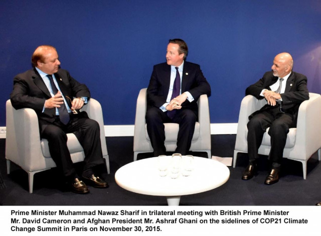 prime minister nawaz sharif in a trilateral meeting with british prime minister david cameron and afghan president ashraf ghani on the sidleines of cop 21 climate change summit in paris on november 30 2015 photo pid prime minister nawaz sharif in a trilateral meeting with british prime minister david cameron and afghan president ashraf ghani on the sidleines of cop 21 climate change summit in paris on november 30 2015 photo pid