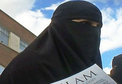 british muslim woman goes undercover to document islamic state recruiting techniques british muslim woman goes undercover to document islamic state recruiting techniques