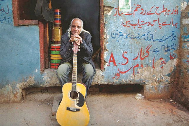 the remarkable journey of a group of struggling musicians that hits all the right notes the remarkable journey of a group of struggling musicians that hits all the right notes