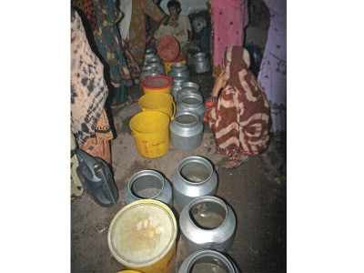 blessings await whoever resolves water crisis in lyari s sargwad muhalla