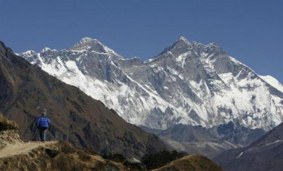 mount everest s glaciers are turning into lakes mount everest s glaciers are turning into lakes