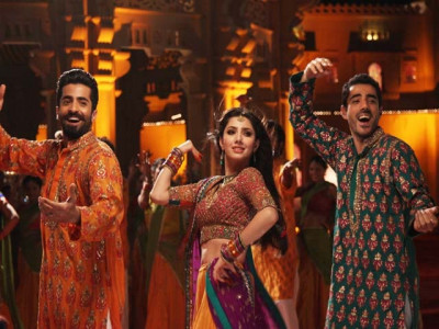 celebrities are dubsmashing shakar wandaan and we re loving it celebrities are dubsmashing shakar wandaan and we re loving it