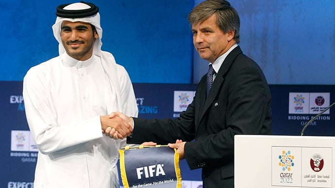 qatar 2022 world cup bid chairman sheikh mohammed bin hamad bin khalifa al thani poses with harold mayne nicholls head of fifa 039 s six man inspection team during the fifa inspection tour for the country 039 s bid in doha september 16 2010 photo reuters