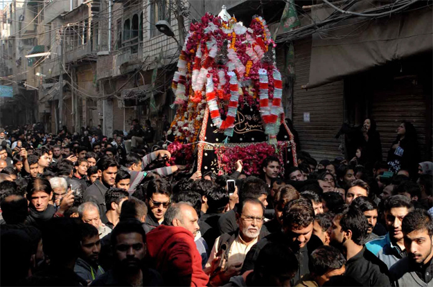 main procession taken out from inside dehli gate ended at karbala gamay shah photo express