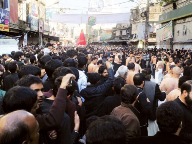 a large number of devotees participated in the procession photo agha mehroz a large number of devotees participated in the procession photo agha mehroz