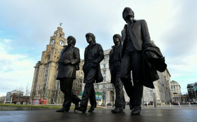 lennon s sister unveils beatles statue in liverpool