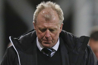 liverpool spell danger for straggling mcclaren