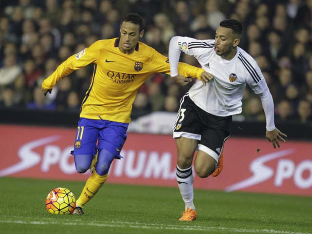 football soccer valencia v barcelona spanish liga mestalla stadium valencia spain 5 12 15 barcelona 039 s neymar jr and valencia 039 s ruben vezo in action photo reuters football soccer valencia v barcelona spanish liga mestalla stadium valencia spain 5 12 15 barcelona 039 s neymar jr and valencia 039 s ruben vezo in action photo reuters