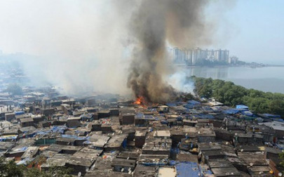 fire destroys 1 000 slum homes in india s mumbai fire destroys 1 000 slum homes in india s mumbai