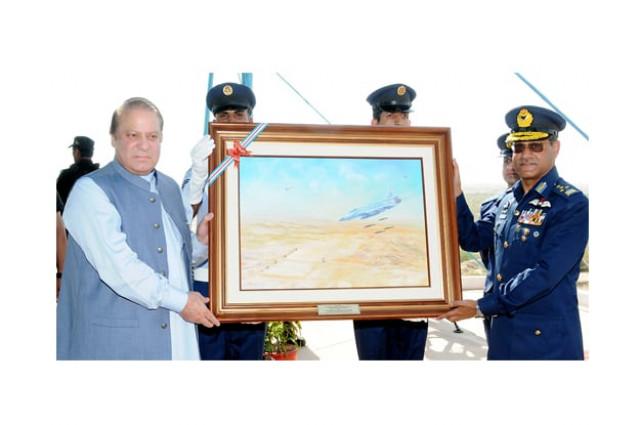 air chief marshal sohail aman presenting a souvenir to pm nawaz sharif during fire power demo 2015 photo nni air chief marshal sohail aman presenting a souvenir to pm nawaz sharif during fire power demo 2015 photo nni