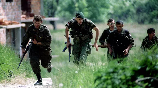 bosnian serb soldiers run for cover during an operation near the northern bosnian town of brcko on the corridor connecting northern bosnia with serbia on may 23 1993 photo reuters bosnian serb soldiers run for cover during an operation near the northern bosnian town of brcko on the corridor connecting northern bosnia with serbia on may 23 1993 photo reuters