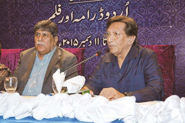 talat hussain suggested that local tv channels should take cue from their international counterparts such as bbc photos publicity talat hussain suggested that local tv channels should take cue from their international counterparts such as bbc photos publicity