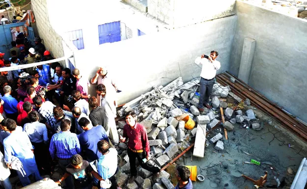 roof of a local seminary collapsed in the area of khawaja ajmer nagri photo express roof of a local seminary collapsed in the area of khawaja ajmer nagri photo express