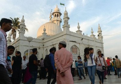 mumbai s haji ali dargah faces pressure to reverse ban on women