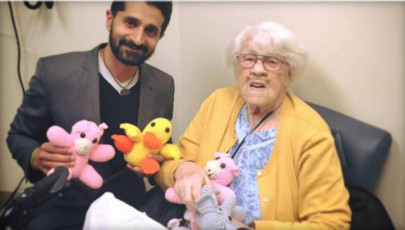 elderly american woman s act of kindness to pakistani doctor goes viral elderly american woman s act of kindness to pakistani doctor goes viral
