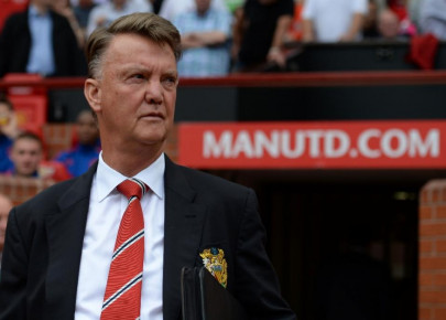 van gaal demands flops show united front