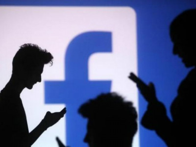 four reasons why you can t stay away from facebook four reasons why you can t stay away from facebook