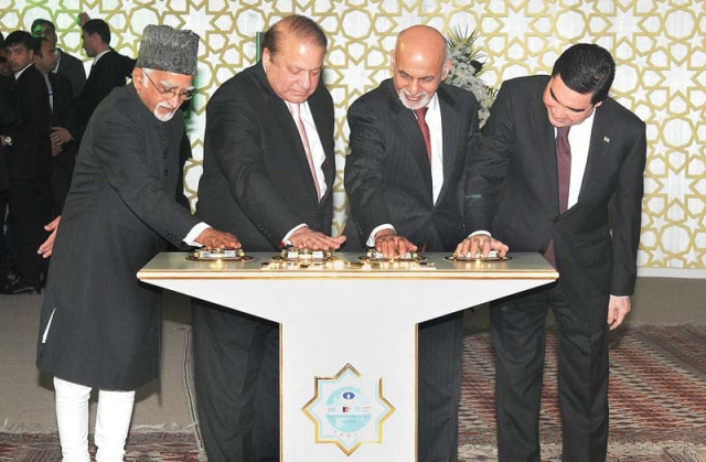 leaders from pakistan afghanistan and india along with turkmenistan s president attend the groundbreaking ceremony of the tapi gas pipeline in mary photo afp leaders from pakistan afghanistan and india along with turkmenistan s president attend the groundbreaking ceremony of the tapi gas pipeline in mary photo afp
