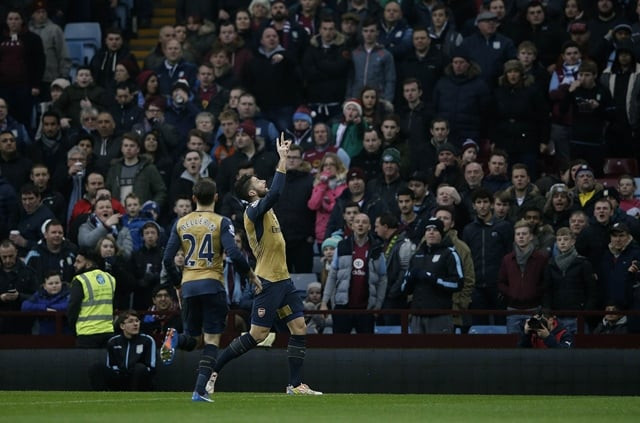 arsenal 039 s french striker olivier giroud r celebrates scoring his team 039 s first goal from the penalty spot photo afp arsenal 039 s french striker olivier giroud r celebrates scoring his team 039 s first goal from the penalty spot photo afp