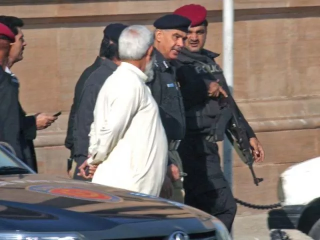 ig ghulam haider jamali has filed the third affidavit in the sindh high court photo athar khan express ig ghulam haider jamali has filed the third affidavit in the sindh high court photo athar khan express