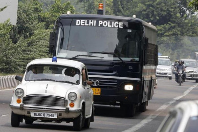 delhi police arrest three suspected members of al qaeda india wing delhi police arrest three suspected members of al qaeda india wing