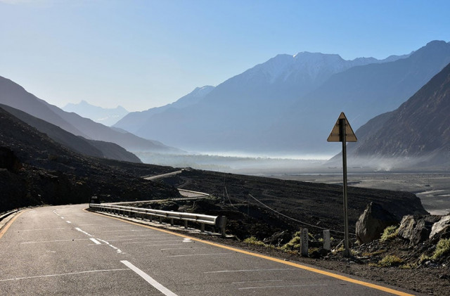 karakoram highway photo file karakoram highway photo file