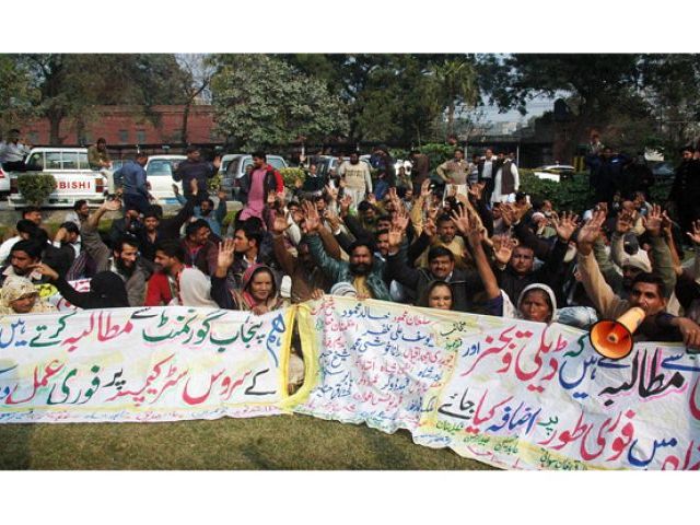 paramedics lhws and dengue workers call off week long protest after successful negotiations with the health department photo online