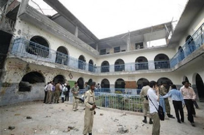 lal masjid operation sc seeks govt s reply on seminary reconstruction lal masjid operation sc seeks govt s reply on seminary reconstruction