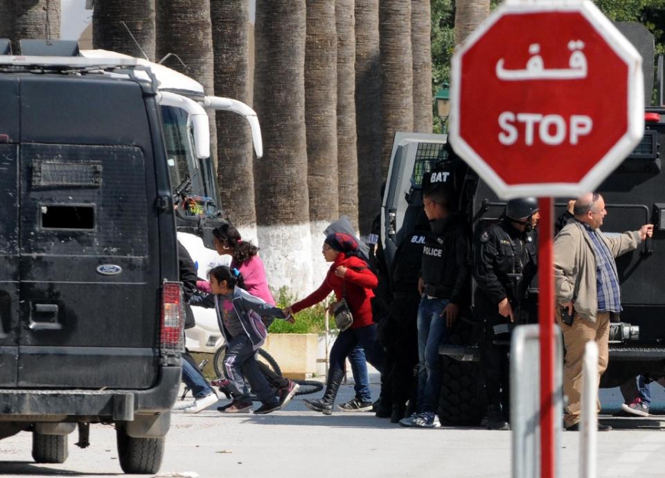 tourists are evacuated by special forces from the site of an attack by gunmen at tunis 039 famed bardo museum photo afp