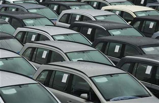 auto sales slow to 31 month low