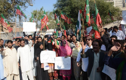 rangers powers pti stages protest in front of assembly rangers powers pti stages protest in front of assembly