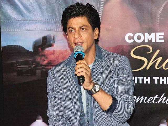 shah rukh urged his fans to not get misguided and ensure they watch the film photo file shah rukh urged his fans to not get misguided and ensure they watch the film photo file