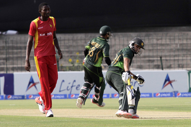 file photo of azhar ali and mohammad hafeez photo shafiq malik express file photo of azhar ali and mohammad hafeez photo shafiq malik express