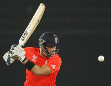 big bash league lumb guides sydney to three wicket win